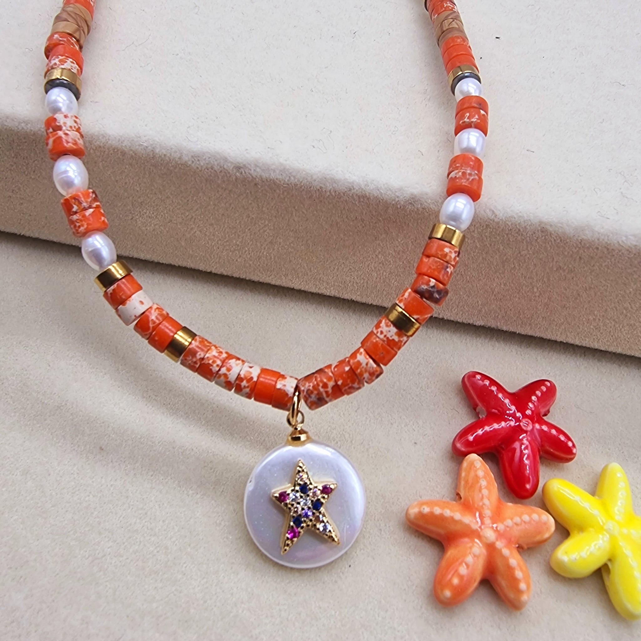 Collar Coral con Estrella